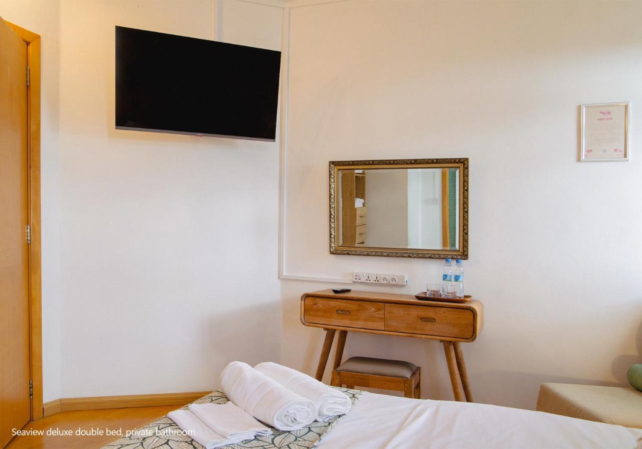 Casa Maria Bed & Breakfast Port Louis Exterior photo